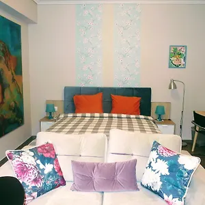 https://rino-apartments.hotelschalkidiki.net